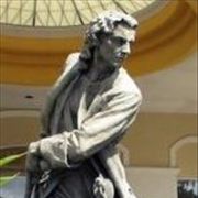 Picture Of Woodes Rogers Statue